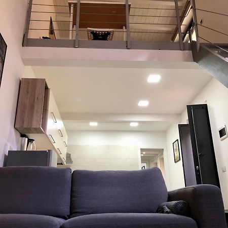 Loft Vicolo Lavico Apartment Катания Екстериор снимка